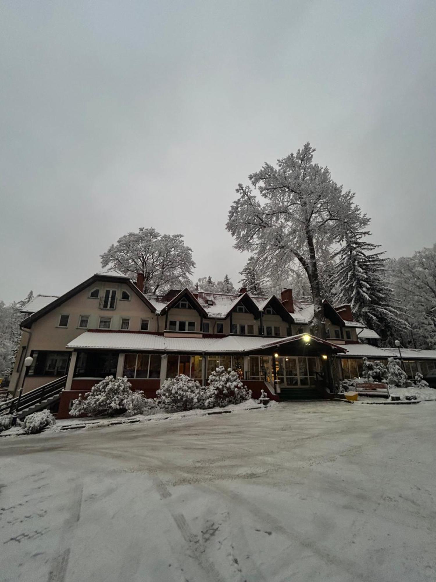 Hotel Osrodek Konferencyjno-Wypoczynkowy "Krucze Skaly" W Karpaczu Exterior foto